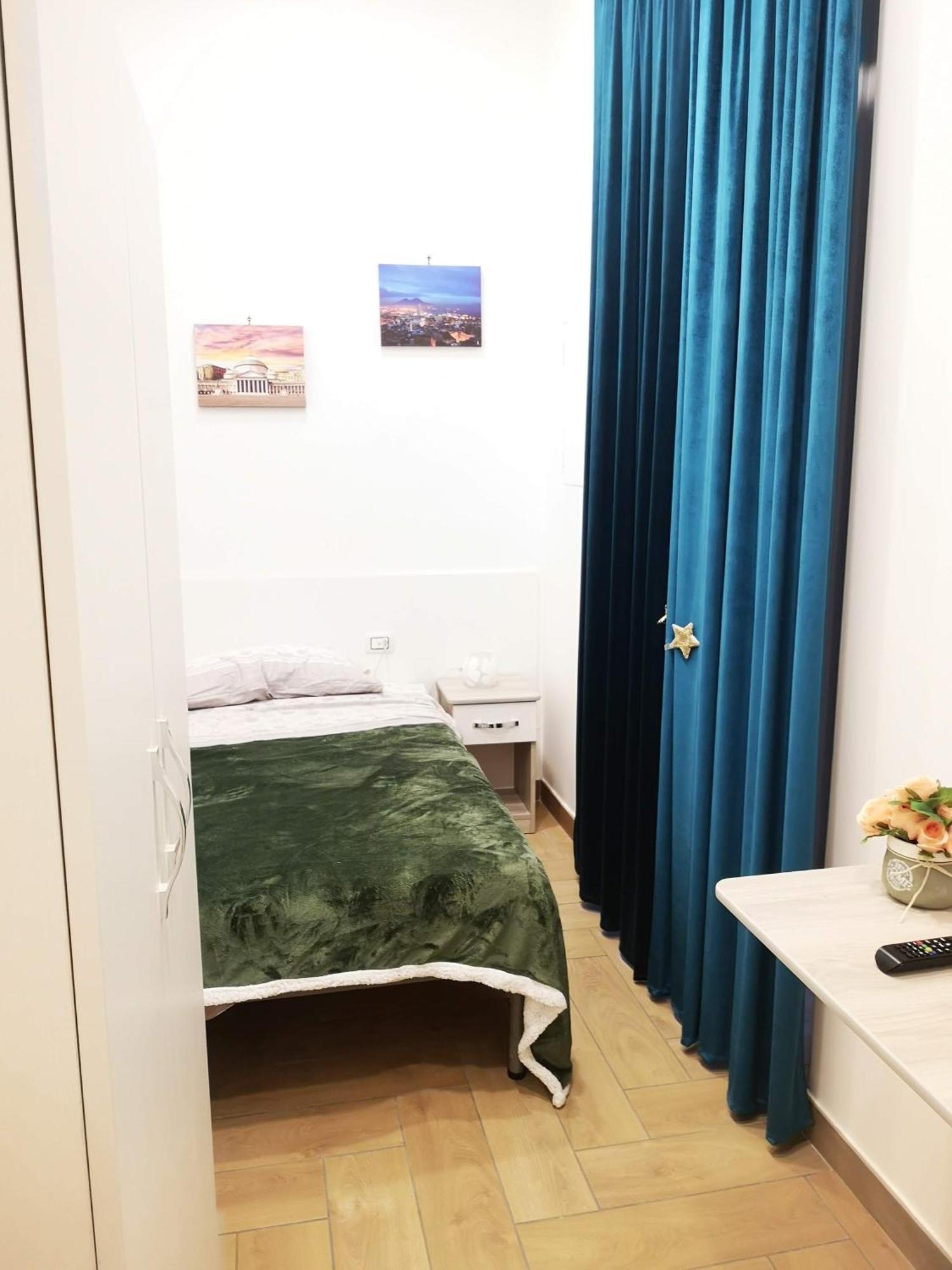 Dimora Ruggiero Hotel Napoli Eksteriør billede